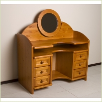 Мебель из массива дерева - Дамский столик из ангарской сосны